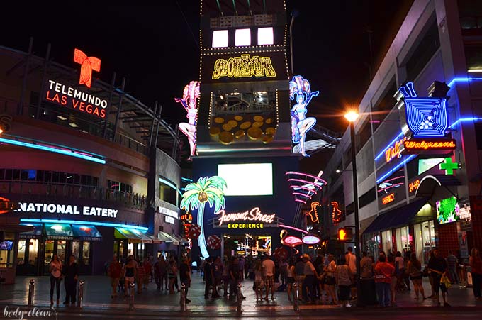 Las Vegas zwiedzanie Fremont Street Experience