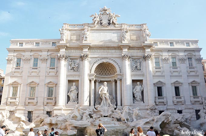 Rzym fontanna di Trevi